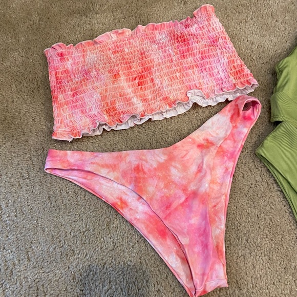 Bikini Bundle - Picture 2 of 5